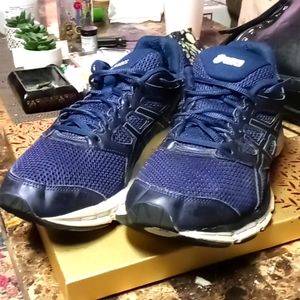 Men's Asics Gel running shoes size 11